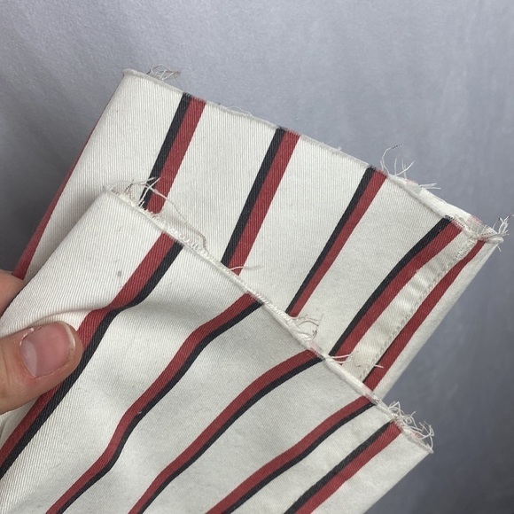 Kut from the Kloth Reese High Rise Ankle Straight Raw Hem Ivory/Right - Size 2 - Picture 10 of 14